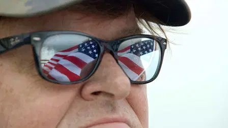 Michael Moore: Hvem skal vi nu invadere?