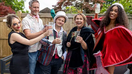 Hollyoaks Does Come Dine with Me