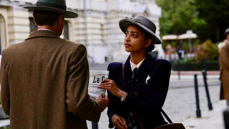 Spion bak fiendens linjer