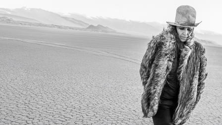 Linda Perry - Let It Die Here