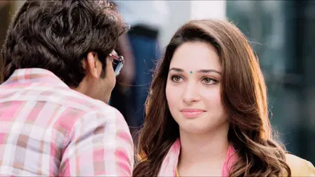 Vasuvum Saravananum Onna Padichavanga