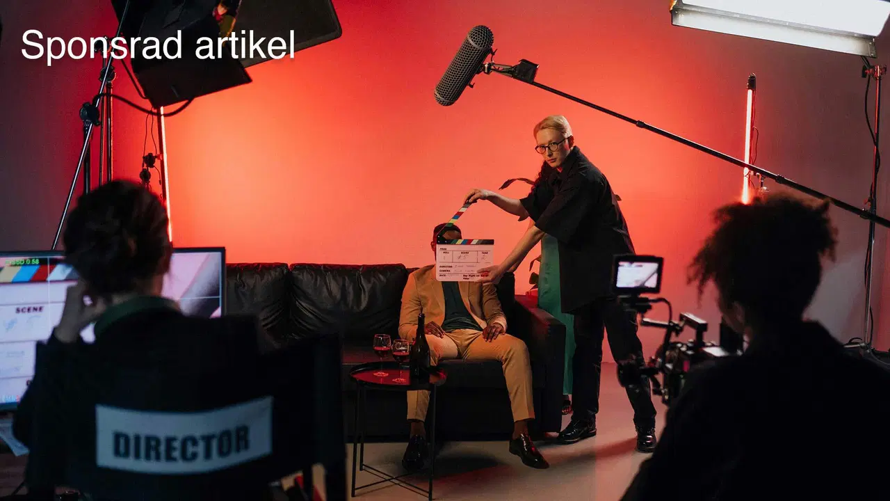 Skärmens klirr och neon hur spelautomatens estetik blev ett filmiskt språk