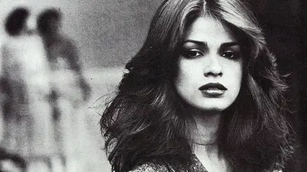 The Self-Destruction of Gia