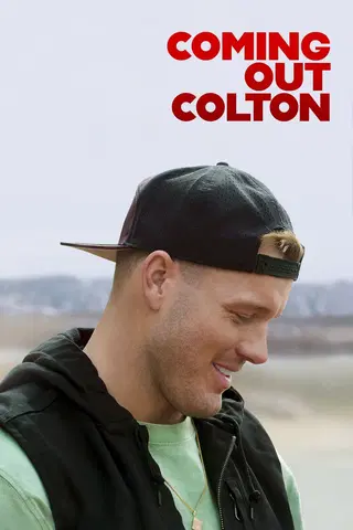 Colton sale del armario