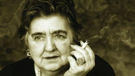 La pazza della porta accanto: Conversazione con Alda Merini