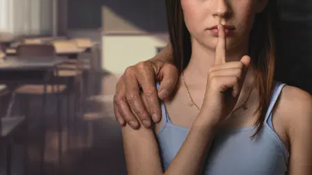 Silencio en clase: relato de un encubrimiento