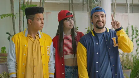 Luccas Neto em - A Babá Operação Game Over