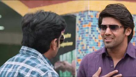 Vasuvum Saravananum Onna Padichavanga