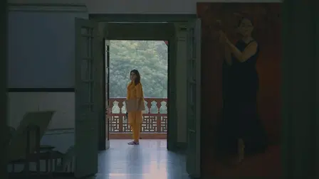 Tumhare Husn Ke Naam