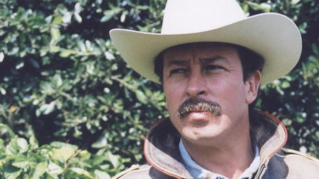 Agarren Al De Los Huevos