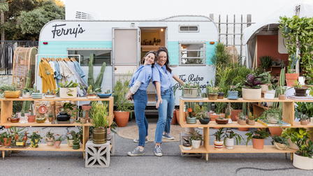 A Loja de Plantas Retrô da Mikey e da Joanna