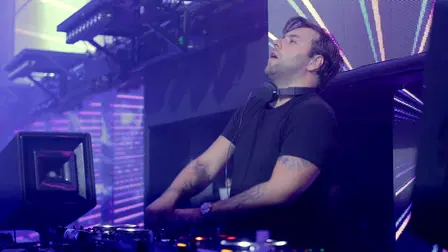 Waiting For The Drop: Rise of the Superstar DJs