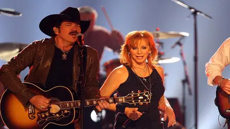 Reba McEntire: Country Gold