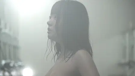 There Is a Japanese Woman in My Room