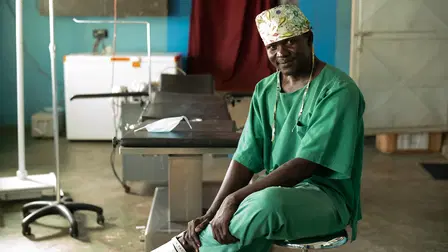 Sairaala sodan varjossa