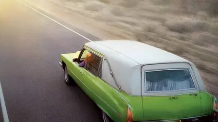 A dos metros bajo tierra