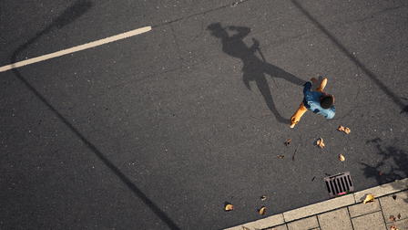 El Hombre Que Caminaba Alrededor del Mundo
