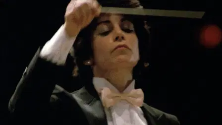 A Woman Is a Risky Bet: Six Orchestra Conductors
