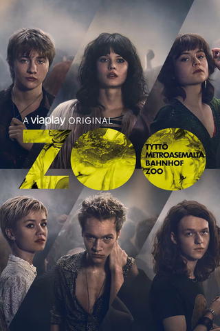 Tyttö metroasemalta Bahnhof Zoo