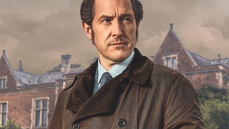 Adam Dalgliesh, Scotland Yard