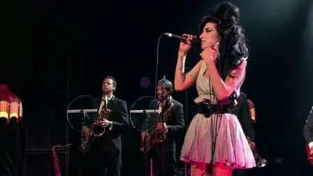 Amy Winehouse: I Told You I Was Trouble - Live In London