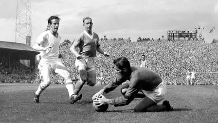 Dennis Viollet: A United Man