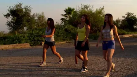 Reinas De La Calle (Doblado)