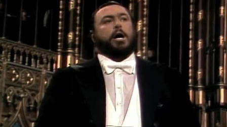 Luciano Pavarotti - Christmas at Notre Dame