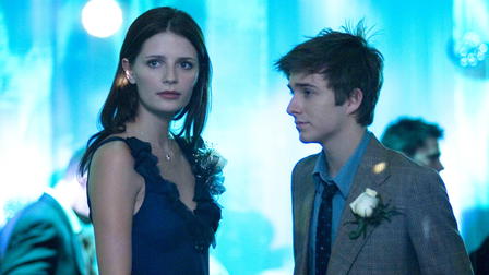 Lange Beine, kurze Lügen