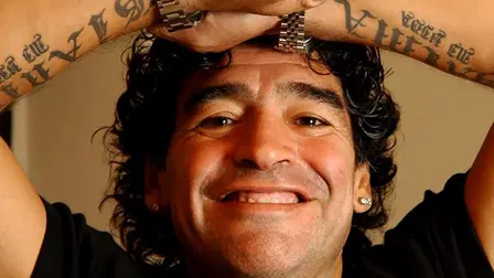 Amando a Maradona