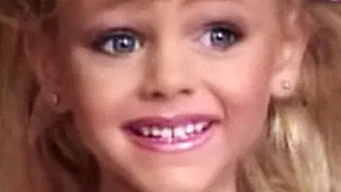 Living Dolls: The Making of a Child Beauty Queen